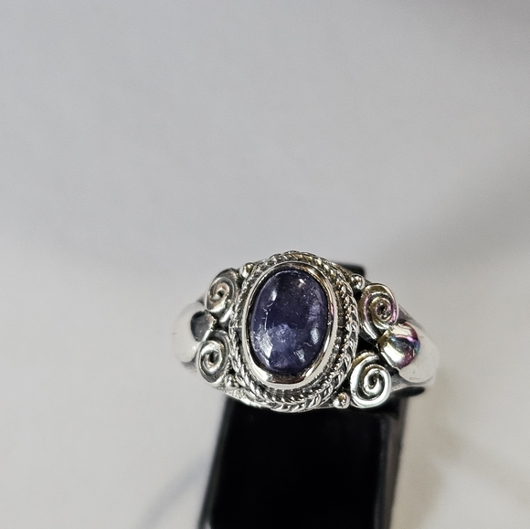 Bali Tanzanite Solitaire in Sterling Silver Ring Size 9! New! - Picture 6 of 7